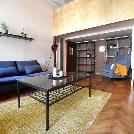 בודפשט Budget Apartment By Hi5 - Oktober 6 Str 4 מראה חיצוני תמונה
