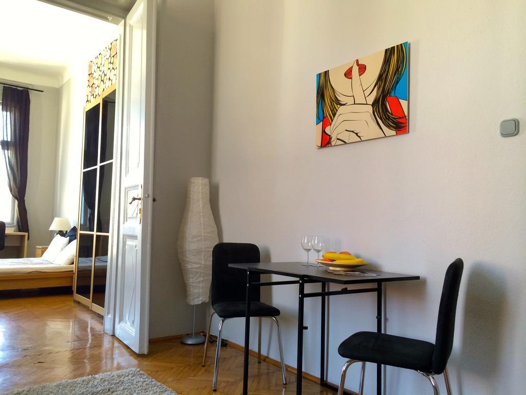 בודפשט Budget Apartment By Hi5 - Oktober 6 Str 4 מראה חיצוני תמונה