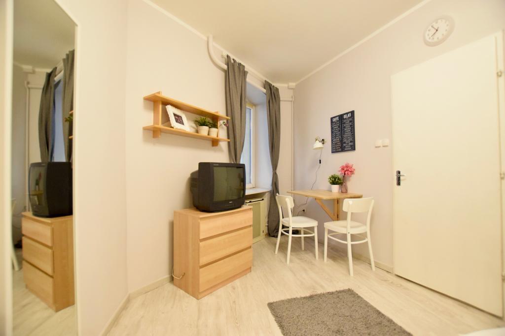 בודפשט Budget Apartment By Hi5 - Oktober 6 Str 4 מראה חיצוני תמונה