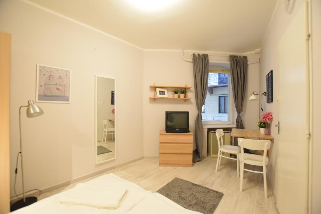 בודפשט Budget Apartment By Hi5 - Oktober 6 Str 4 מראה חיצוני תמונה