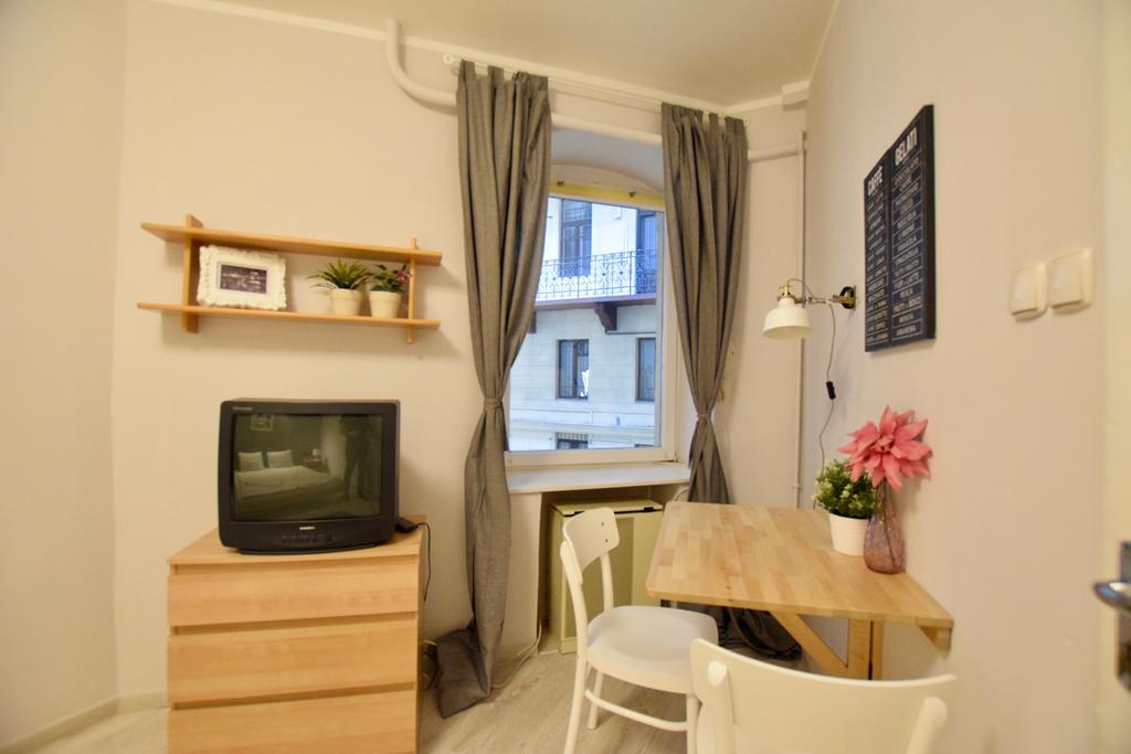 בודפשט Budget Apartment By Hi5 - Oktober 6 Str 4 מראה חיצוני תמונה