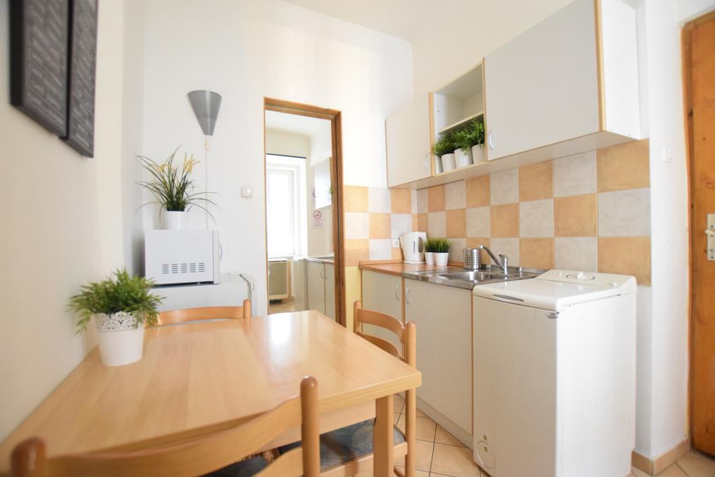 בודפשט Budget Apartment By Hi5 - Oktober 6 Str 4 מראה חיצוני תמונה